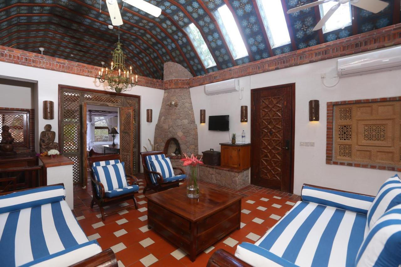 Caille Blanc Villa & Hotel (Adults Only) Mamin Exterior photo